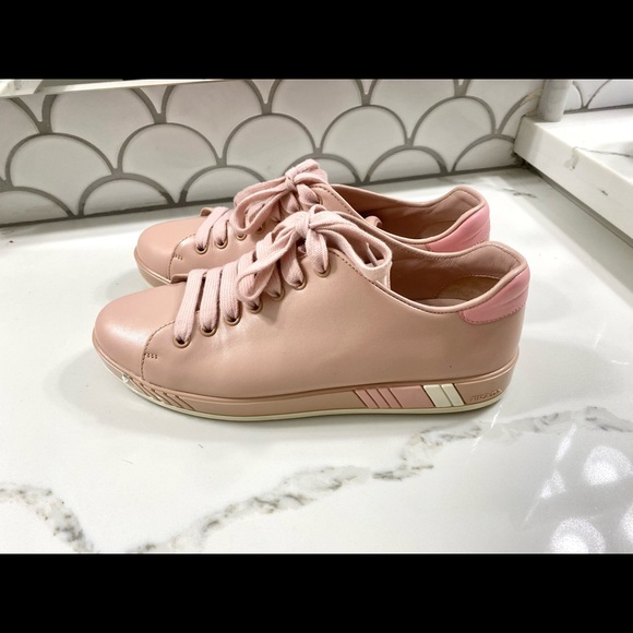 Prada pink sneakers - Picture 3 of 5